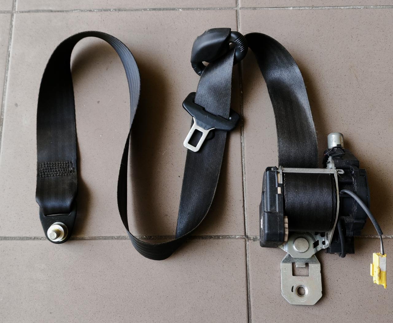 ремень безопасности IVECO Daily 5 поколение 35S11 2013, 2.3 л., дизель, фургон - фото №1