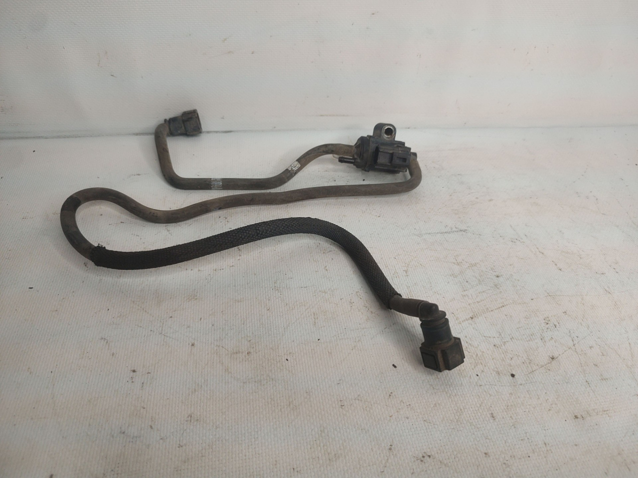 клапан вакуумного управления Ford Transit 8 поколение L3H2 2017, 2.0 л., YMF6, дизель, 6МКПП, фургон, GK2Q9S468AC, 2020035 - фото №1