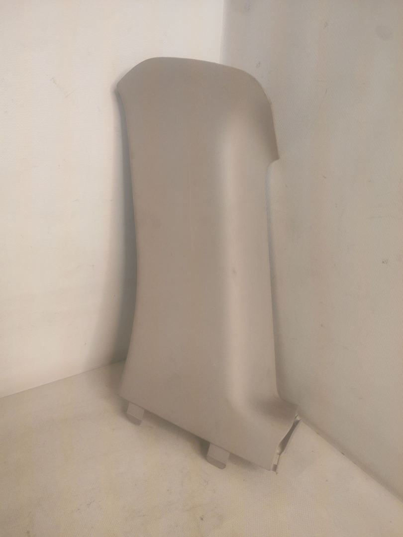 обшивка салона Renault Duster 1 поколение HSA 2013, 1.5 л., K9K 896, дизель, 6МКПП, белый, внедорожник 5 дв., 769343156R - фото №1