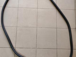 уплотнитель двери Volkswagen Tiguan 1 поколение 2009, 2.0 л., CBAB, дизель, МКПП, 5N0867911