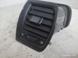 дефлектор обдува салона Skoda Fabia 2 поколение [рестайлинг] 2011, 1.2 л., CGPA, бензин, 5МКПП, хетчбэк 5 дв., 5J0819701