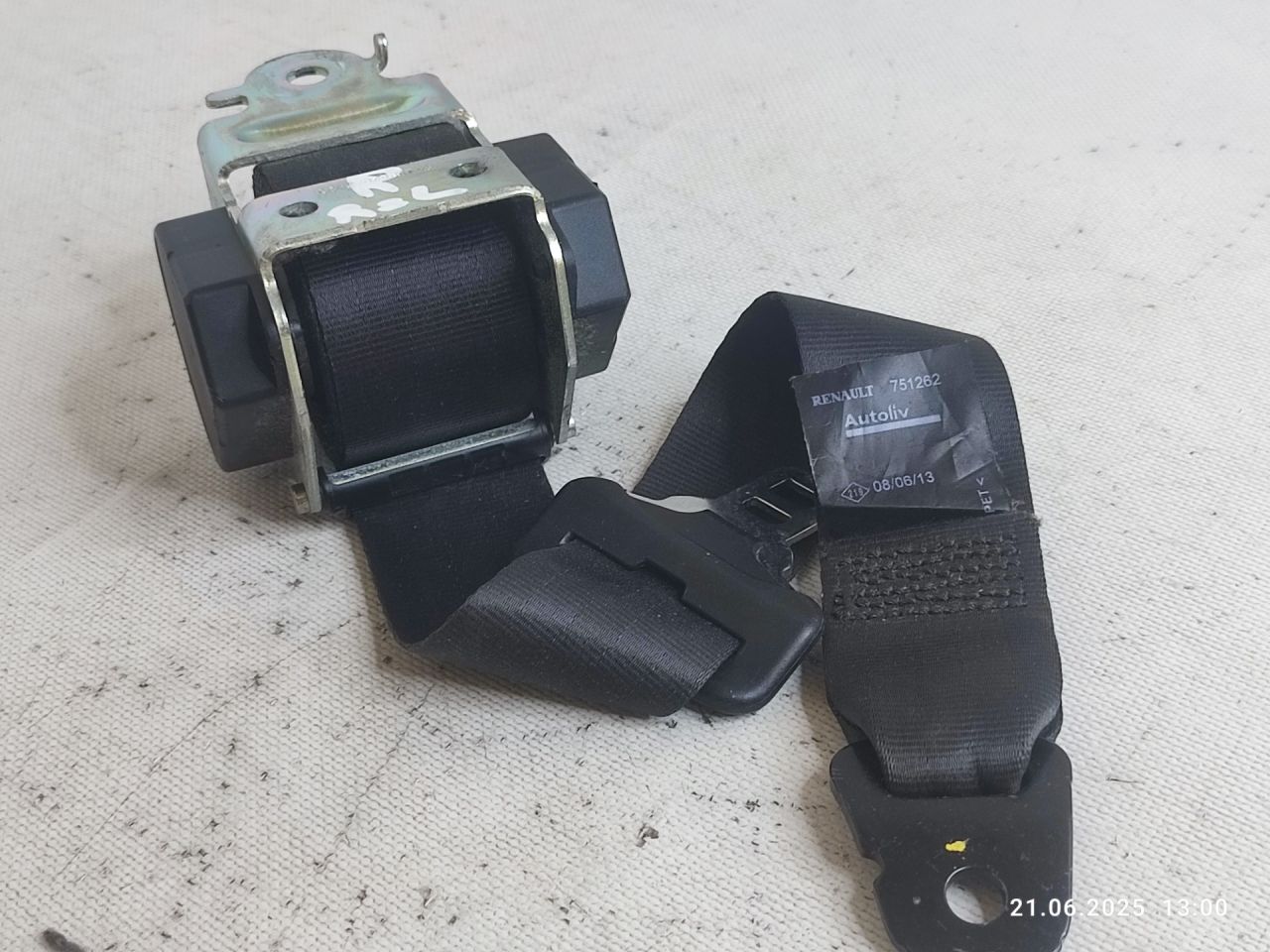 ремень безопасности Renault Duster 1 поколение HSM 2014, 1.6 л., K4M 696, бензин, 5МКПП, внедорожник 5 дв., 8200751262 - фото №1