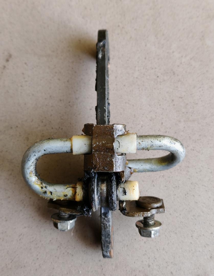 ограничитель открывания двери IVECO Daily 3 поколение 40C13 2005, 2.8 л., дизель, микроавтобус - фото №1