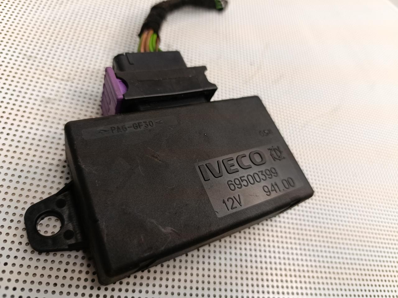 блок управления центральным замком IVECO Daily 4 поколение 40C12 2008, 2.3 л., F1AE0481GA, дизель, 5МКПП, микроавтобус, задний привод, 69500399 - фото №1