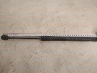 амортизатор крышки багажника (3-5 двери) Renault Duster 1 поколение HSA 2013, 1.5 л., K9K 896, дизель, 6МКПП, белый, внедорожник 5 дв., 904524666R