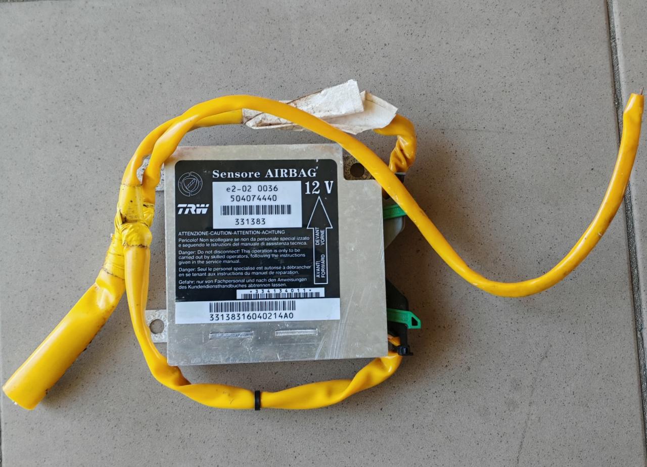 блок AirBag IVECO Daily 3 поколение 40C13 2005, 2.8 л., дизель, микроавтобус, 504074440 - фото №1