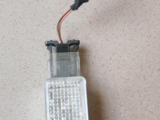 фонарь салона (плафон) Volkswagen Tiguan 1 поколение 2009, 2.0 л., CBAB, дизель, МКПП, 7L0947415