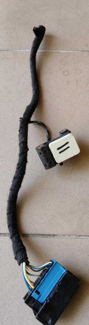 датчик удара BMW 3 серия E90/E91/E92/E93 E90 2007, 2.0 л., N46B20BX, бензин, 6МКПП, sparkling graphite, седан, 0285003900, 6911003 - фото №1