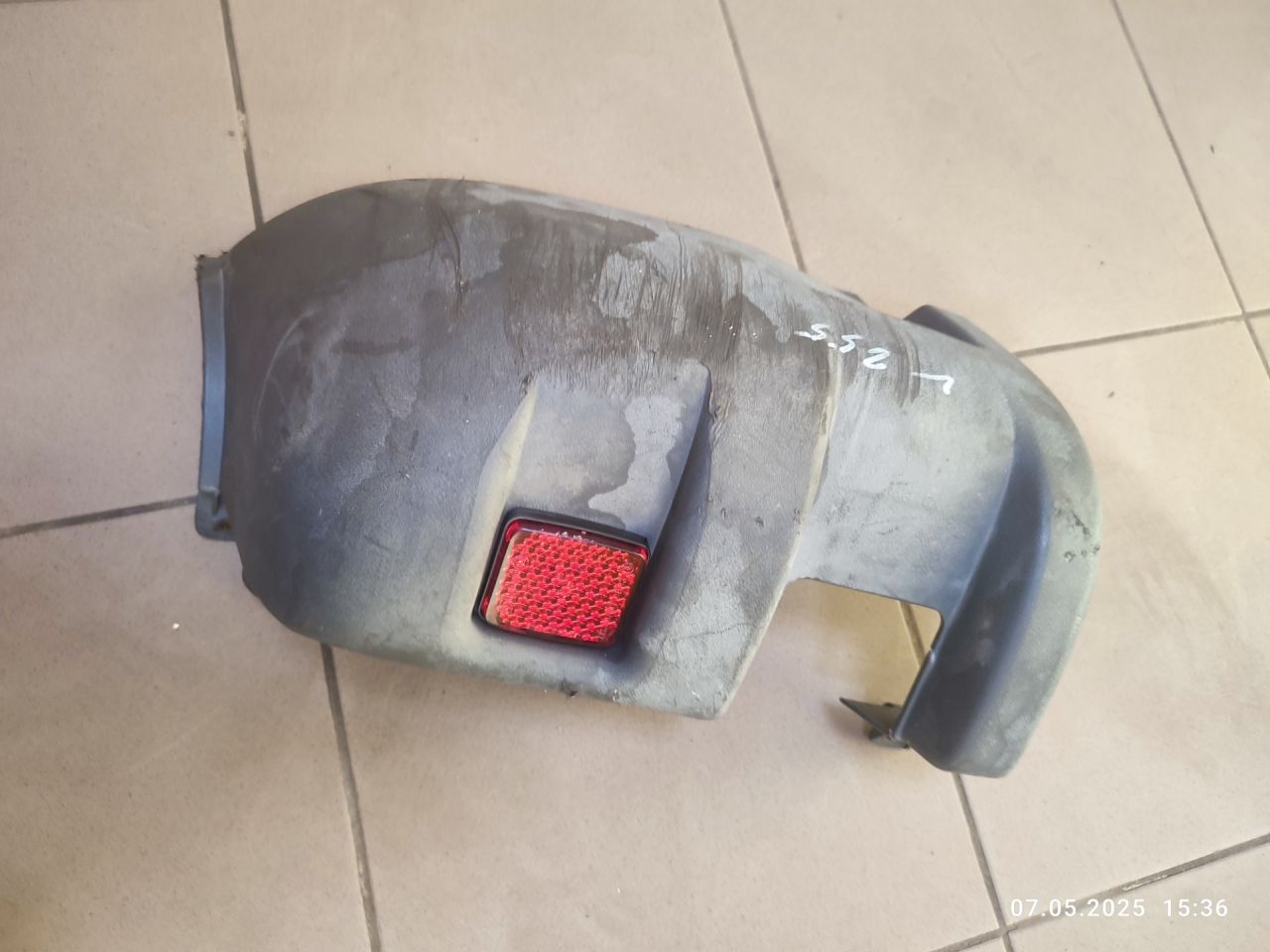 клык бампера задний левый IVECO Daily 3 поколение 35s12 2004, 2.3 л., F1AE0481B, дизель, 5МКПП, микроавтобус, 500326835 - фото №1