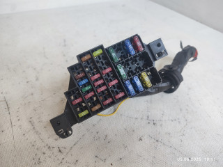 блок предохранителей Renault Duster 1 поколение HSM 2014, 1.6 л., K4M 696, бензин, 5МКПП, внедорожник 5 дв., 7703297597