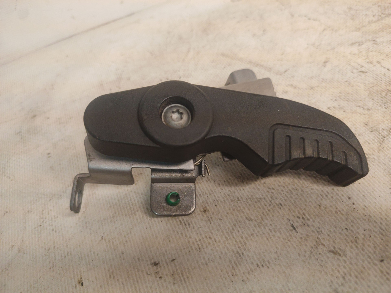 ручка внутренняя Ford Transit 8 поколение L3H2 2017, 2.0 л., YMF6, дизель, 6МКПП, фургон, 1773647, 2194649 - фото №1