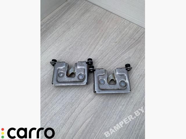 замок капота BMW 5 серия E60/E61 2007, 2.5 л., бензин, АКПП, седан, 51237115229 - фото №1