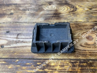 опора под домкрат (поддомкратная подушка) BMW 3 серия E90/E91 [рестайлинг] 2009, 2.0 л., бензин, МКПП, универсал, 51717123311, 7123311