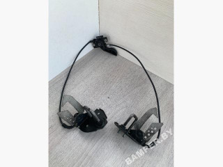 захватный крюк капота BMW 2011, 2.5 л., дизель, АКПП, универсал, 51237183765, 7183765