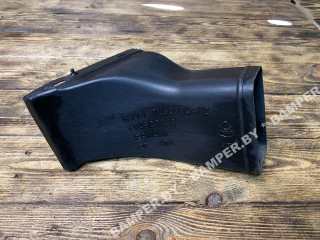 воздуховод тормозной правый BMW 5 серия E60/E61 2005, 2.5 л., дизель, АКПП, универсал, 51117033704, 7033704