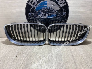 решетка радиатора BMW 2008, 2.0 л., дизель, АКПП, хетчбэк 5 дв.