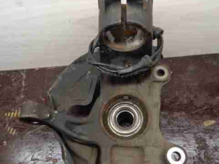 кулак поворотный левый Land Rover Freelander 2 поколение 2009, 3.2 л., i, бензин, АКПП, внедорожник 5 дв., полный привод