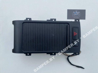 подстаканник BMW X5 E53 [рестайлинг] 2005, 3.0 л., дизель, АКПП, внедорожник 5 дв., 51168402941, 8402941