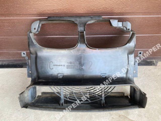 воздуховод (дефлектор) радиатора BMW 3 серия E46 1999, 2.5 л., бензин, МКПП, купе, 51718220579, 8220579