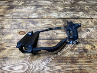 крепление фары левой BMW 5 серия E60/E61 2005, 2.5 л., бензин, МКПП, седан