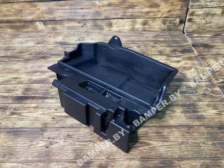 пластик BMW 5 серия E60/E61 2005, 2.5 л., дизель, АКПП, универсал, 51477068949, 7068949