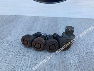 болт колесный BMW X5 E70 2007, 3.0 л., дизель, АКПП, внедорожник 5 дв.