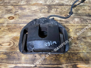 суппорт передний правый BMW 5 серия E60/E61 2005, 2.5 л., бензин, МКПП, седан, 6030324