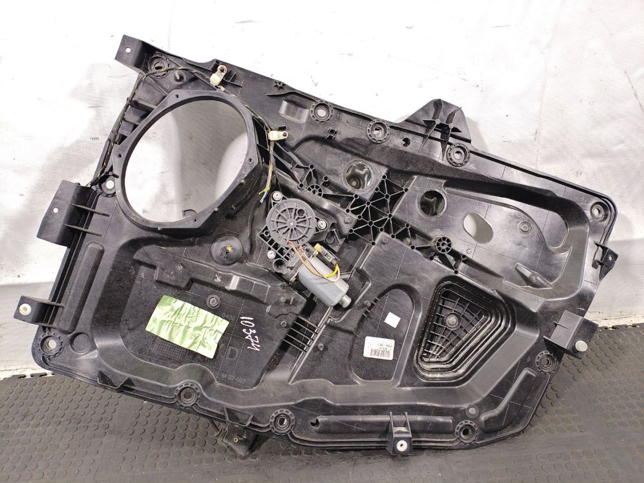 стеклоподъемник электрический передний правый Ford Fusion 1 поколение 2004, хетчбэк 5 дв. - фото №1