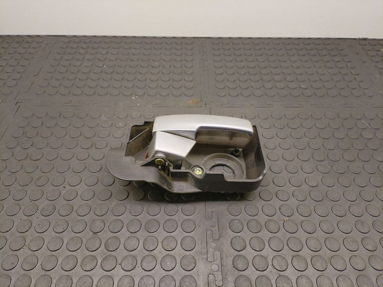 ручка внутренняя передняя правая Ford Focus 2 поколение 2006, хетчбэк 5 дв., 1S71F22600AE - фото №1