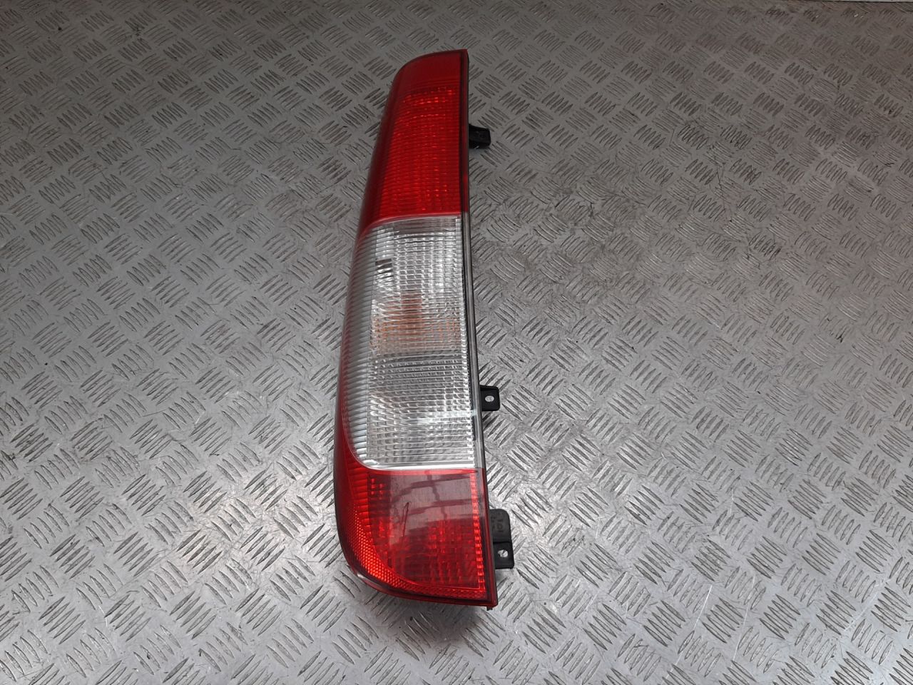 фонарь задний левый Mercedes-Benz Vito W639 2007, 2.2 л., OM 646.980, дизель, 6МКПП - фото №1