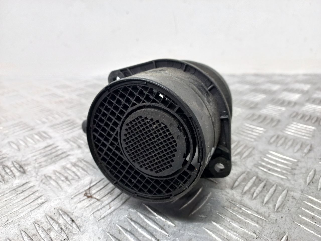 расходомер воздуха Volkswagen Golf 5 поколение 2006, 2.0 л., BMM, дизель, 6МКПП, 0281002461, 074906461B - фото №1