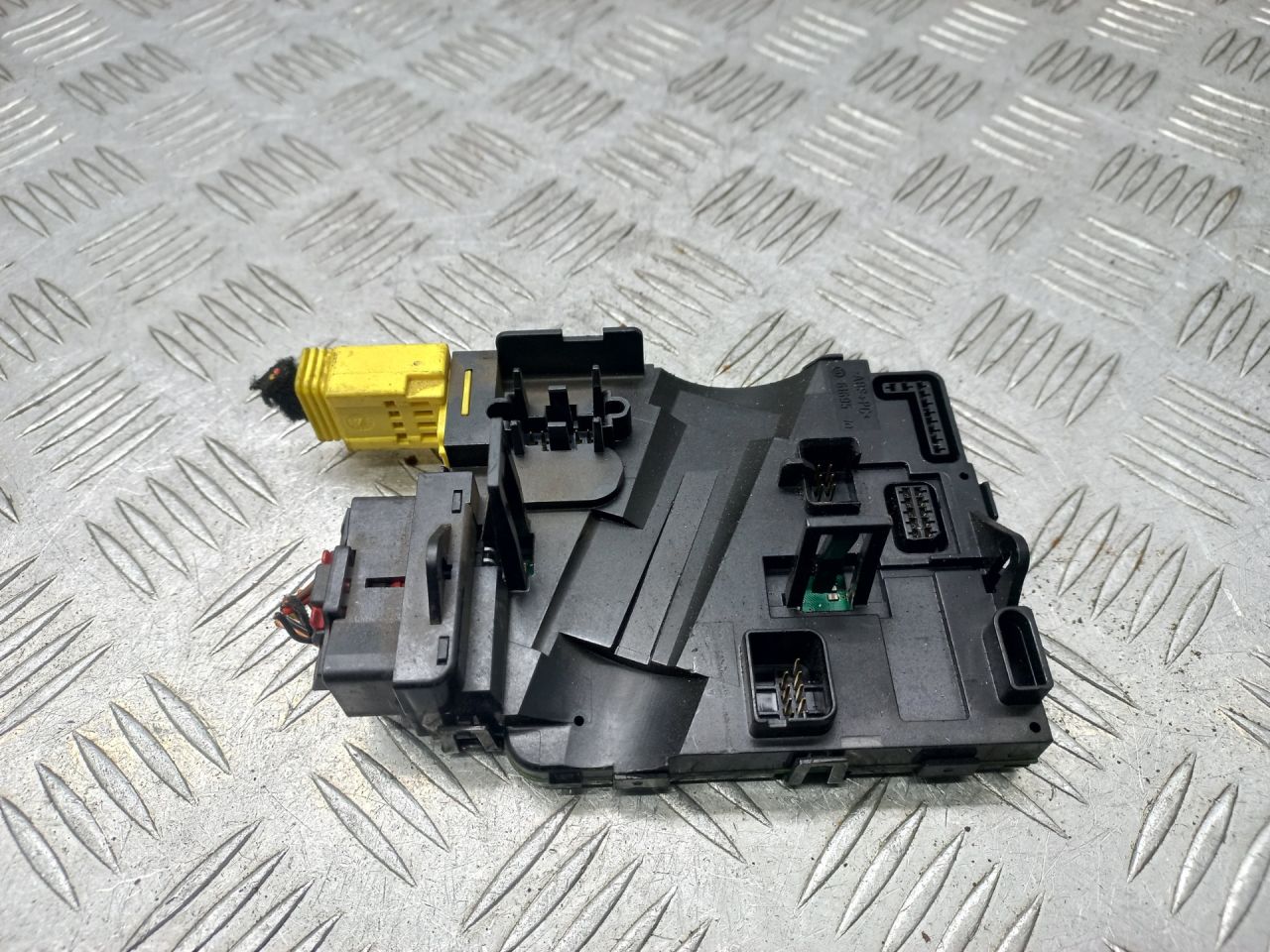 блок управления коммутационным центром Volkswagen Golf 5 поколение 2007, 2.0 л., TDi PD, BMM, дизель, 1K0953549BC - фото №1