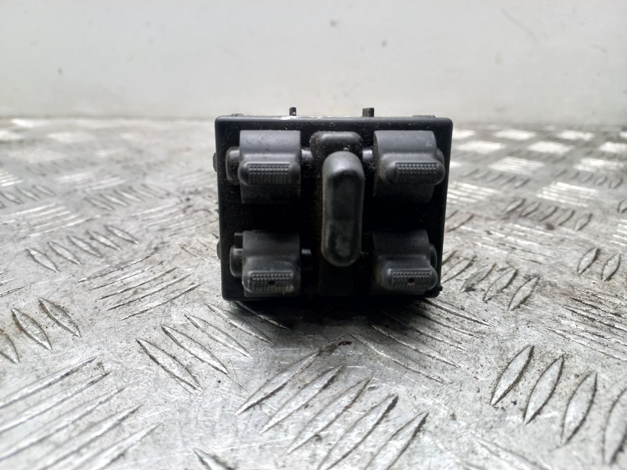 блок управления стеклоподъемниками Chrysler PT Cruiser 1 поколение 2006, 2.2 л., CRD, дизель, 04602698AD - фото №1