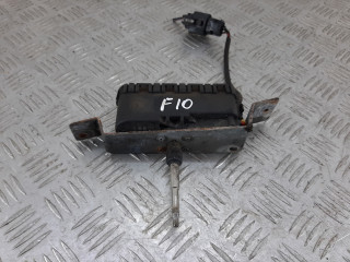 насос (моторчик) омывателя фар Volvo V70 2 поколение 2004, 2.4 л., D 5244 T, дизель, МКПП, универсал
