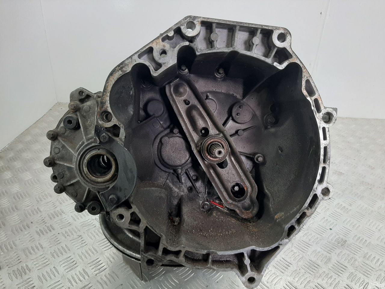 КПП механическая (МКПП) Mini Cooper 1 поколение 2003, 1.6 л., i, бензин, 2300.7531771-04, 0125096BFA - фото №1