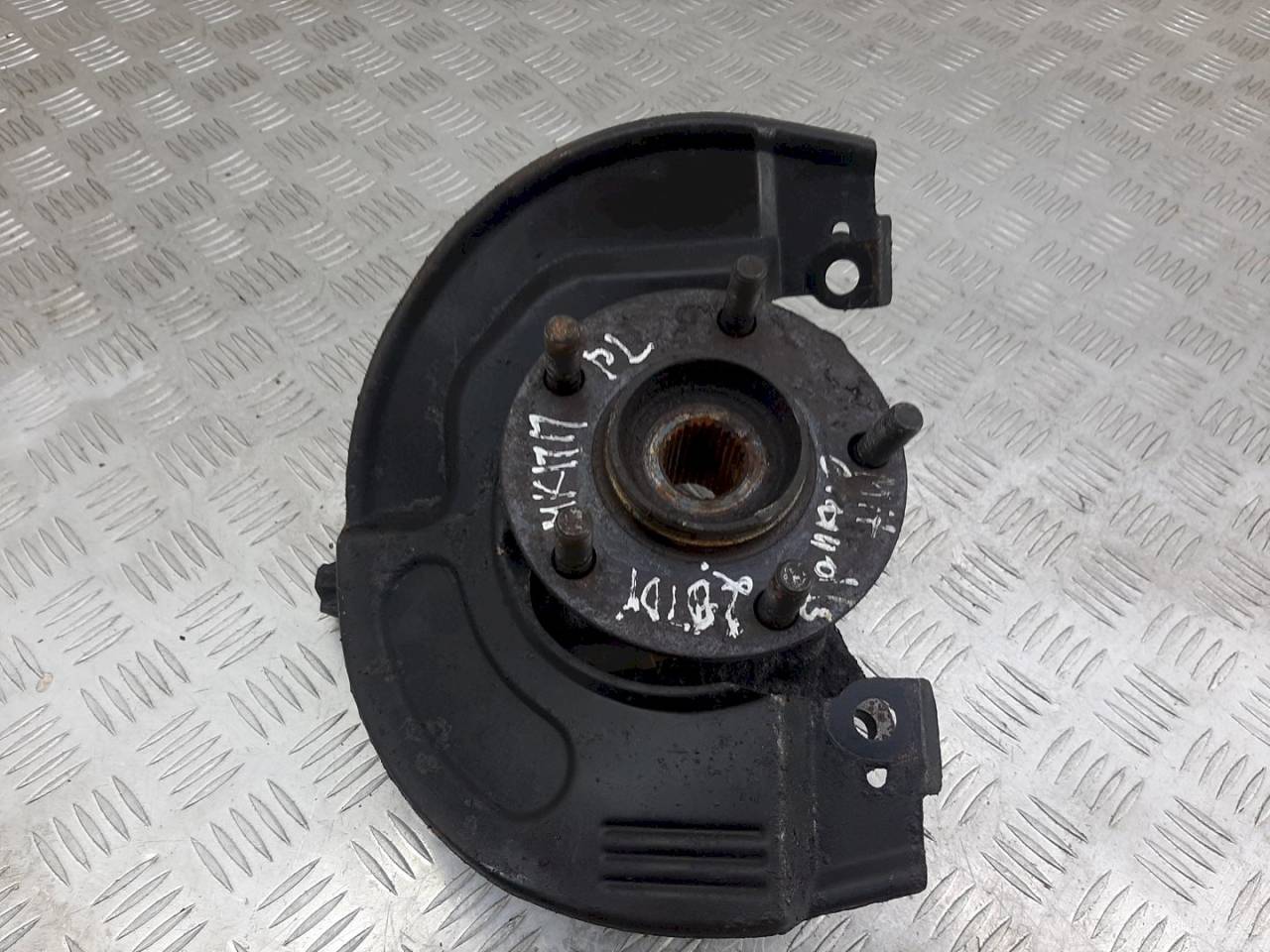 ступица передняя правая Mitsubishi Grandis 1 поколение 2005 - фото №1