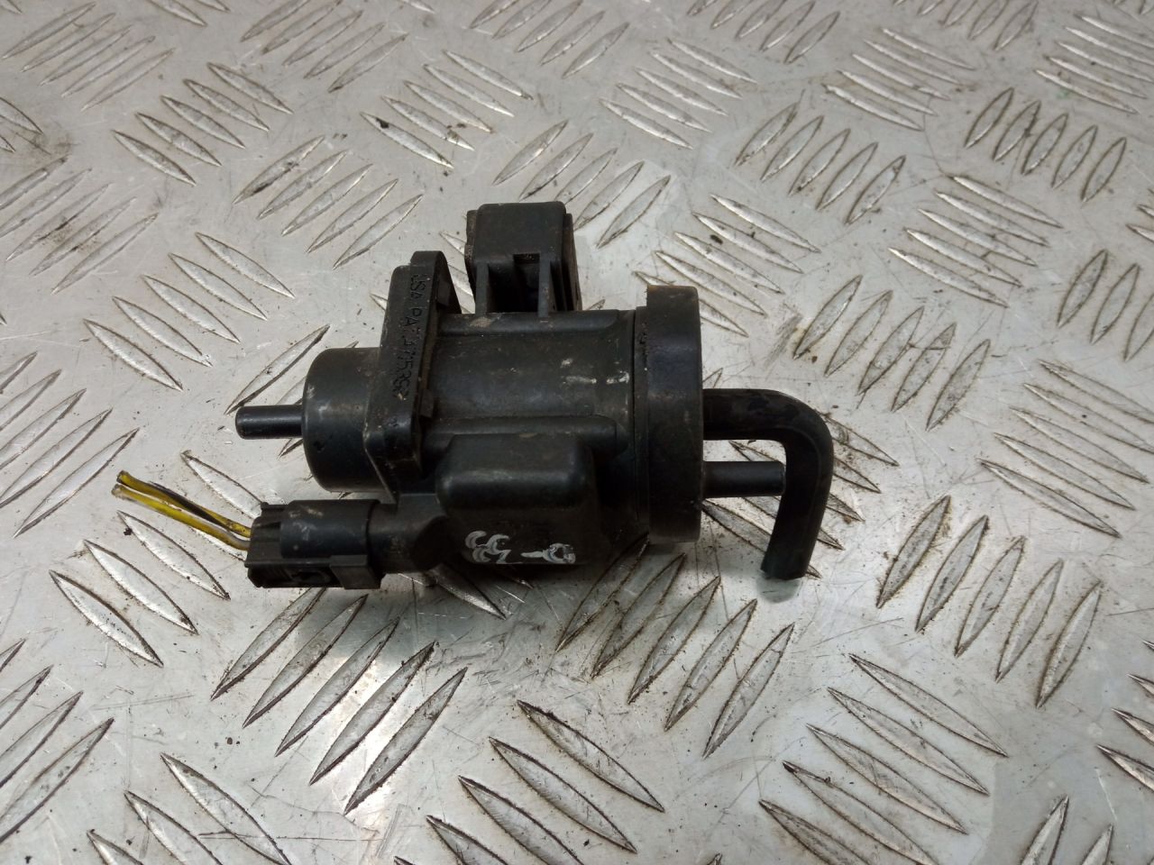 клапан управления турбиной (актуатор) Mercedes-Benz C-Класс W203/S203/CL203 2002, 2.2 л., CDi, OM 611.962, дизель, A0005450427 - фото №1