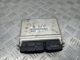 блок управления двигателем Volkswagen Passat B5 [рестайлинг] 2003, 2.0 л., ALT, бензин, 3B0907557Q