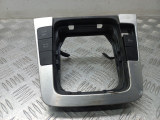 рамка обрамление кулисы Volkswagen Passat B6 2008, 3C0864263A