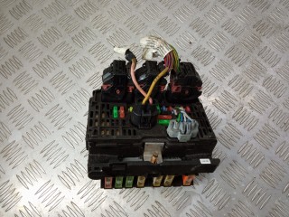 блок предохранителей Citroen C5 1 поколение [рестайлинг] 2005, 3.0 л., i, XFU (ES9A), бензин, S118983004Q, 6500CK