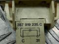 кнопка ручного тормоза (ручника) Volkswagen Passat B3 1992, 357919235C - фото №4