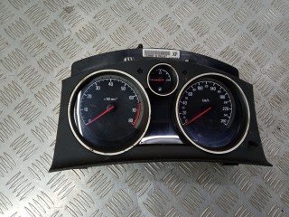 щиток приборов (приборная панель) Opel Astra H 2007, 1.8 л., Z 18 XER, бензин, МКПП, 13225986
