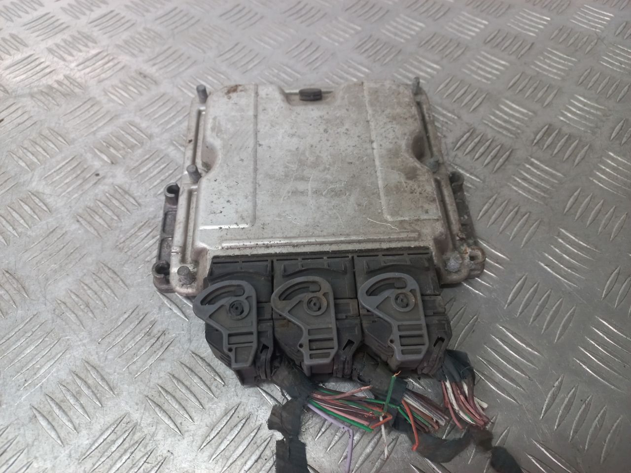 блок управления двигателем Renault Espace 3 поколение 2001, 2.2 л., G9T 710, дизель, 7700104407 - фото №1