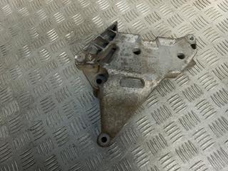 кронштейн двигателя Skoda Octavia 2 поколение (A5) [рестайлинг] 2009, 2.0 л., TDi, 03G199207E