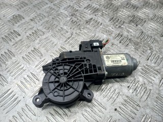 моторчик стеклоподъемника передний правый Skoda Fabia 2 поколение (5J) 2008, 1.4 л., TDi PD, BMS, дизель, 6Q2959801E