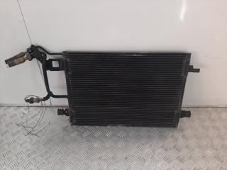 радиатор кондиционера Volkswagen Passat B5 2000, 1.9 л., TDi, 8D0260401D