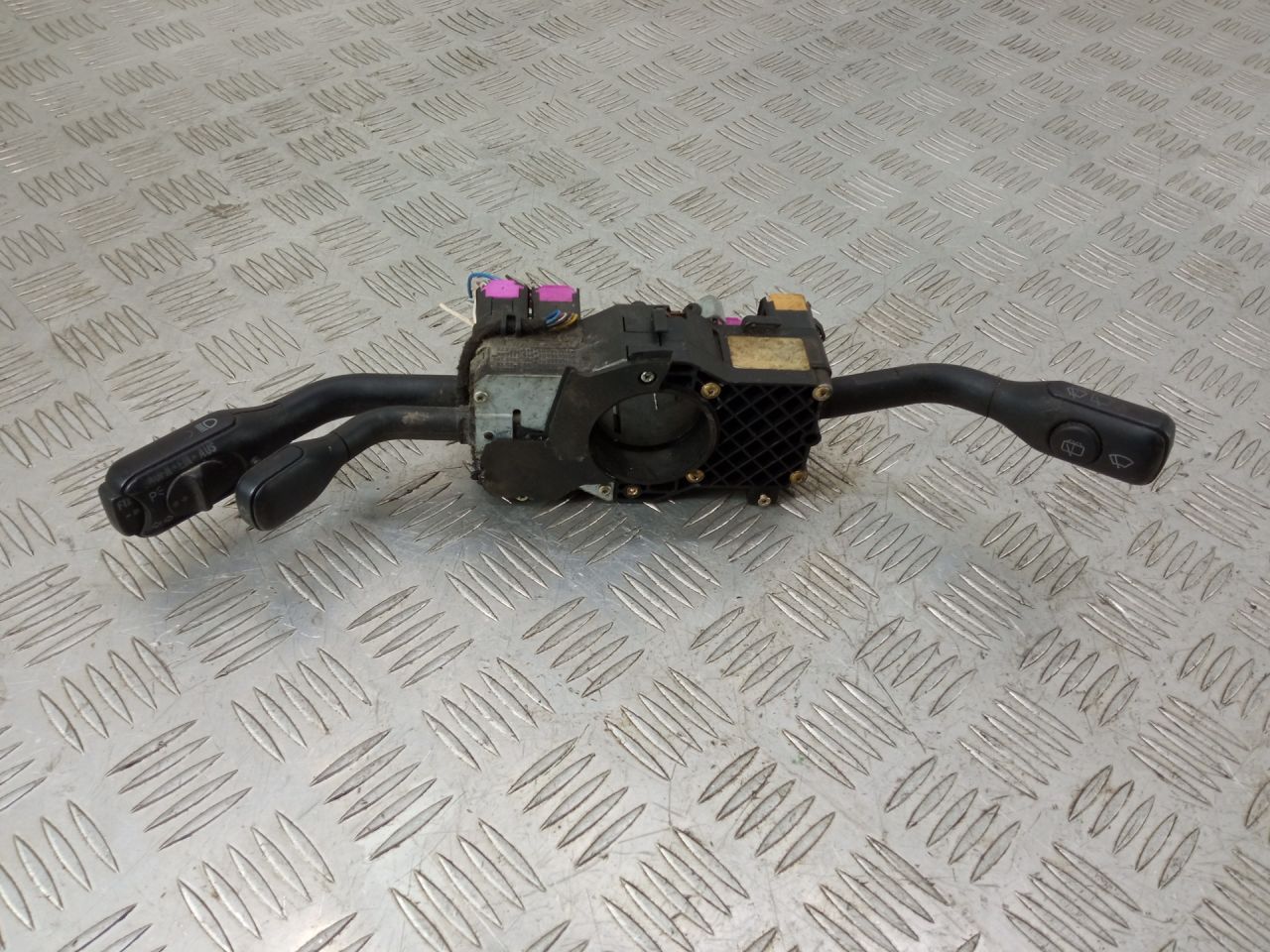 переключатель подрулевой (стрекоза) Audi A4 B5 1999, 1.9 л., AFN, дизель, 4D0953513, 4D0953513A, 4D0953513B - фото №1