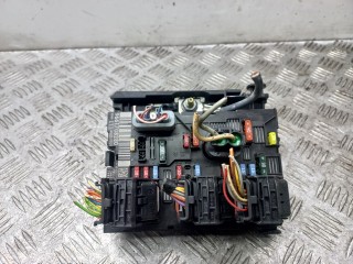 блок предохранителей Peugeot 207 CC 1 поколение 2008, 1.6 л., бензин, МКПП, 9661708280