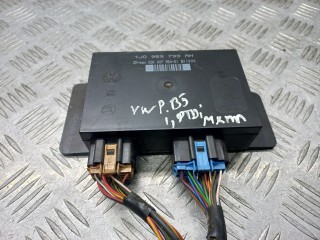блок комфорта Volkswagen Passat B5 2000, 1.8 л., APT, бензин, 1J0959799AH