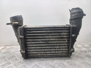 интеркулер Audi A6 4B/C5 2000, 1.8 л., бензин, 048145805B